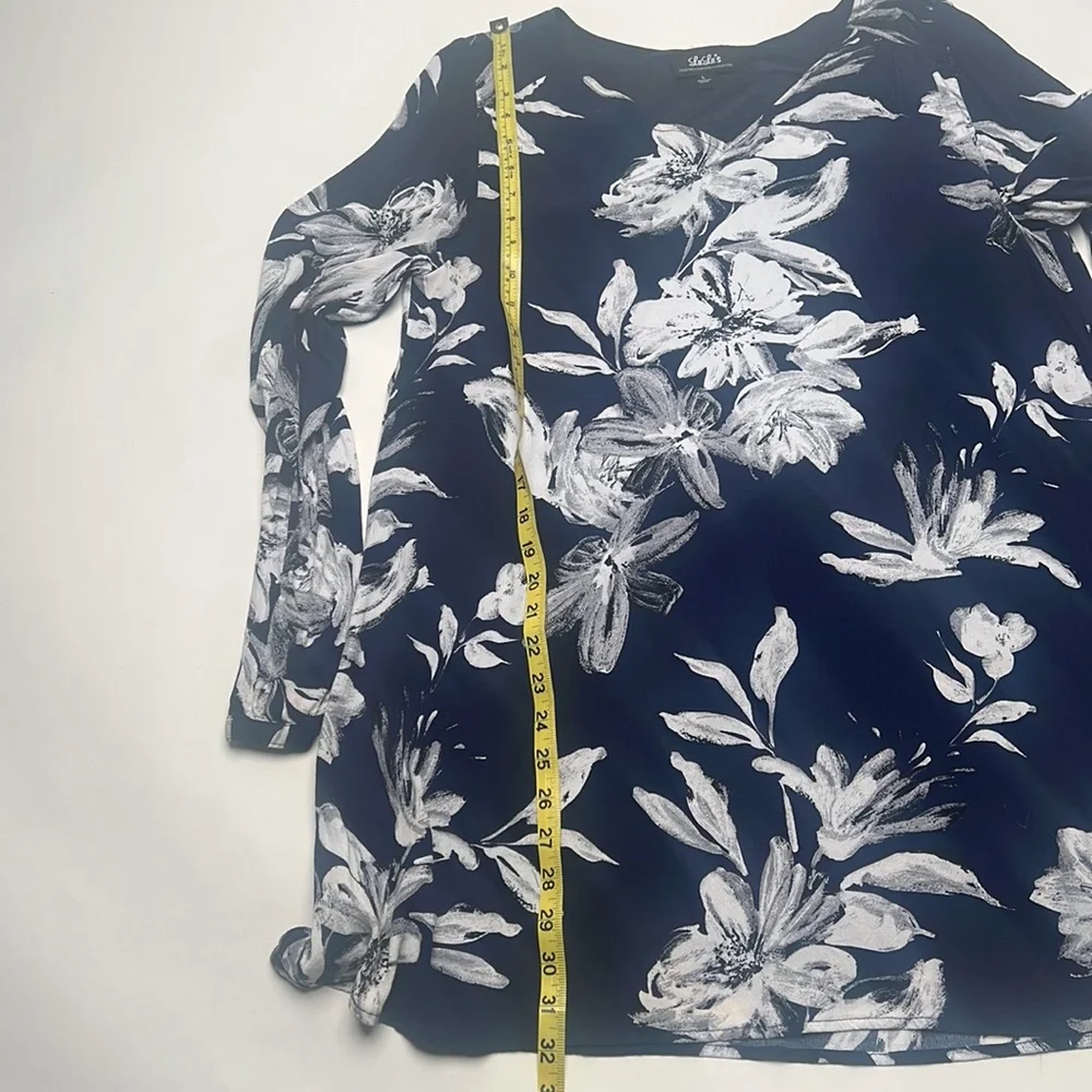 Lulu’s | Long Sleeve Navy and White Floral Dress - Picture 5 of 8